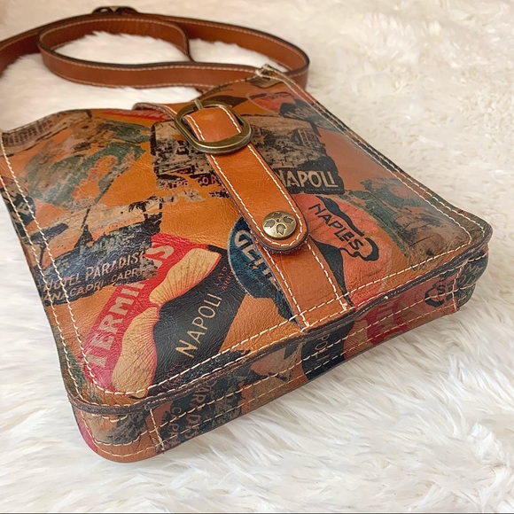 Patricia Nash Venezia Pouch Crossbody Leather Postcard Stamp Print Shoulder Bag - Picture 4 of 16